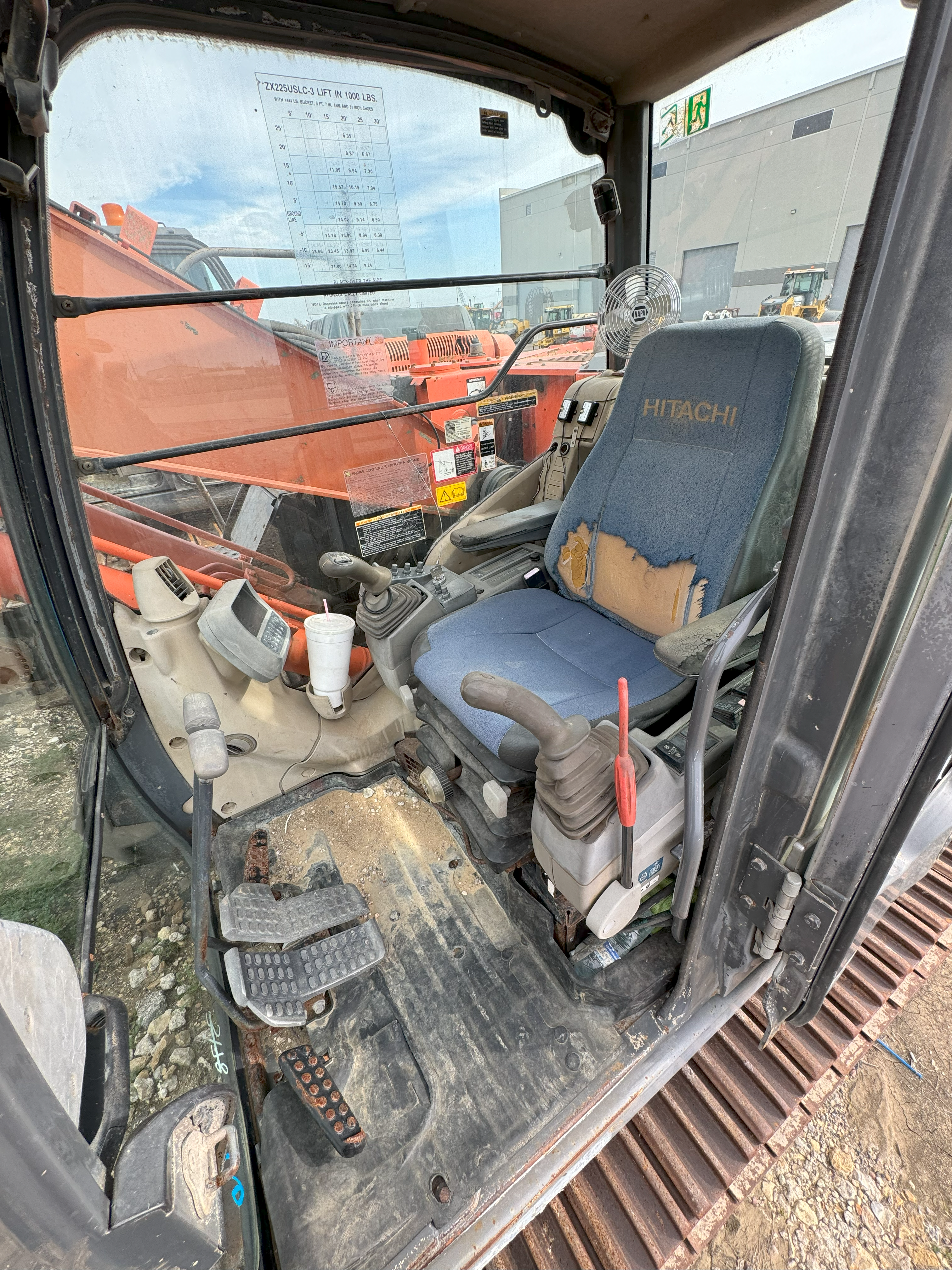 2008 Hitachi Z225X Excavator photo 3