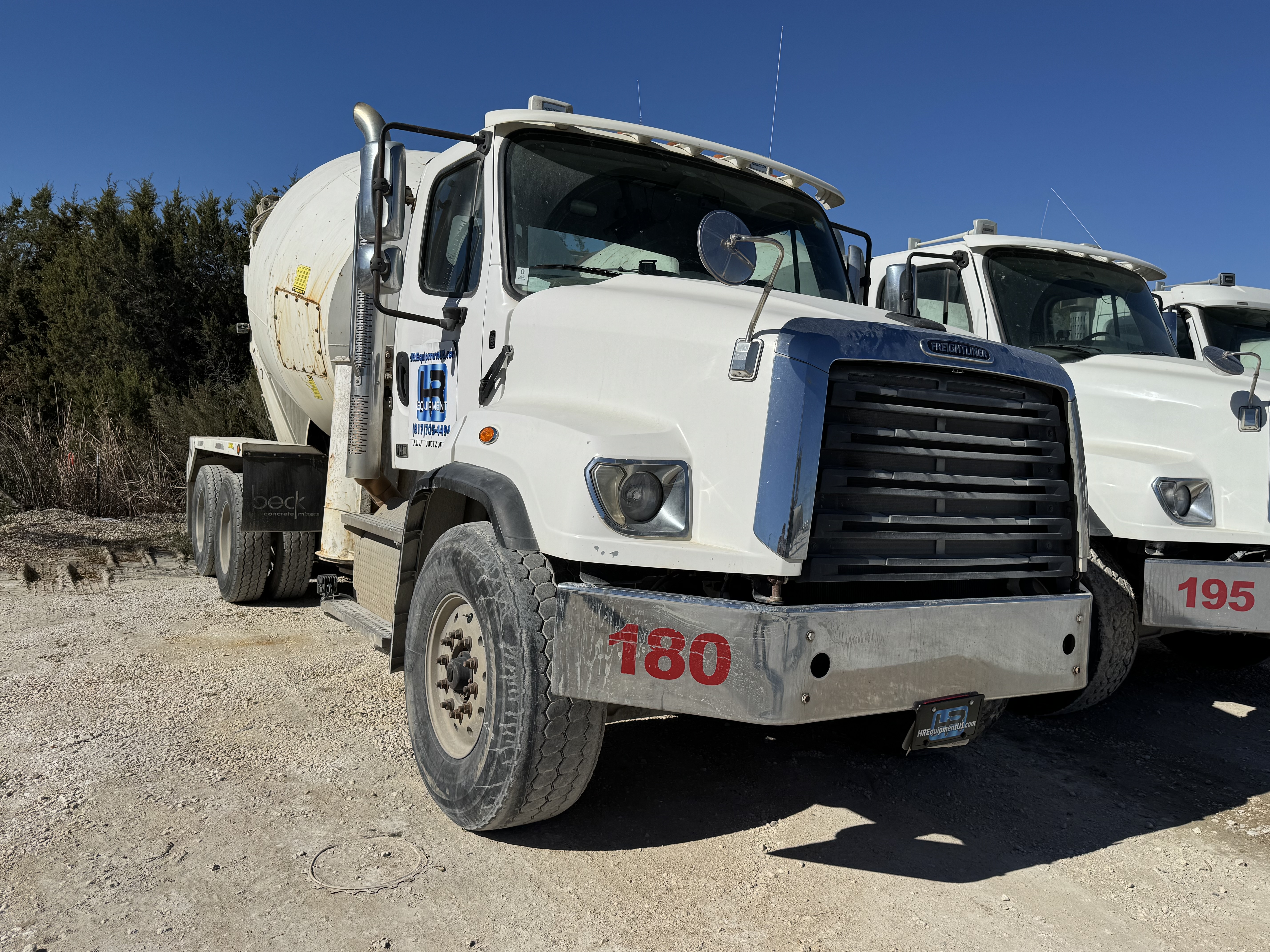 Unit 180 - 2017 Freightliner - Hours 14,212 - Miles 166,724 photo 3