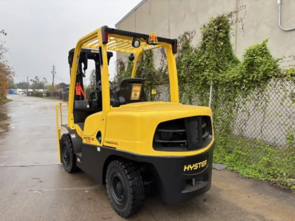 2017 Hyster H90FT Forklift photo 3