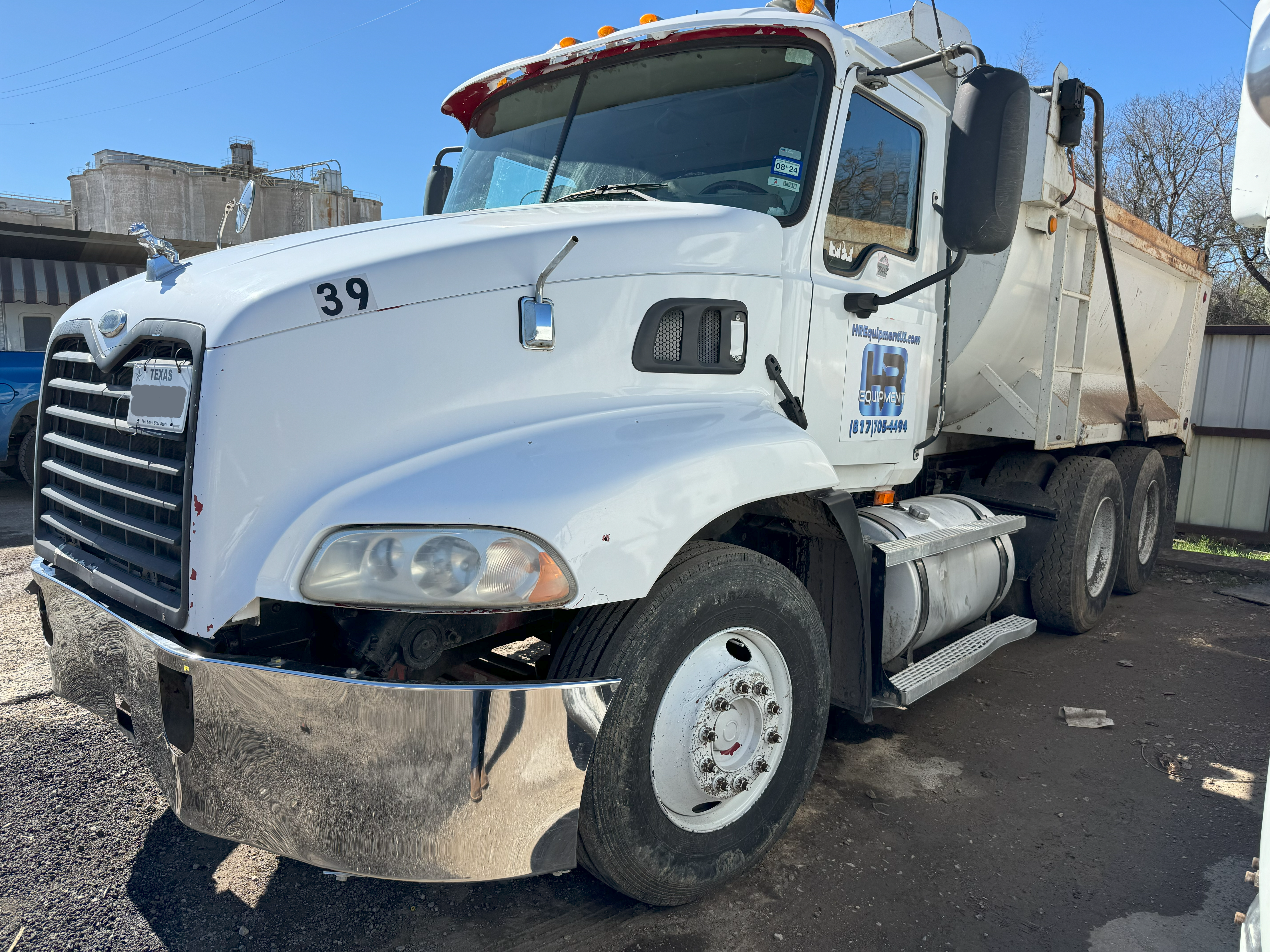 2006 Mack Dump Truck photo 4