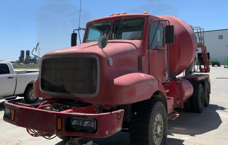 2001 Oshkosh Mixer Truck with (2) parts trucks photo 2