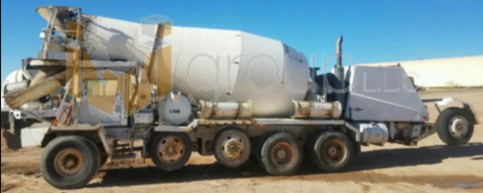 (2) 1994 & 1995 Oshkosh Automatic Front Discharge Mixer Trucks photo 4